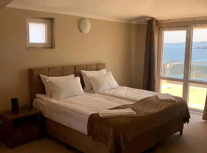 מלון Solinaria Boutique 3*